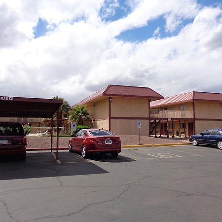 Knights Inn Phoenix At N Black Canyon Hwy Eksteriør billede