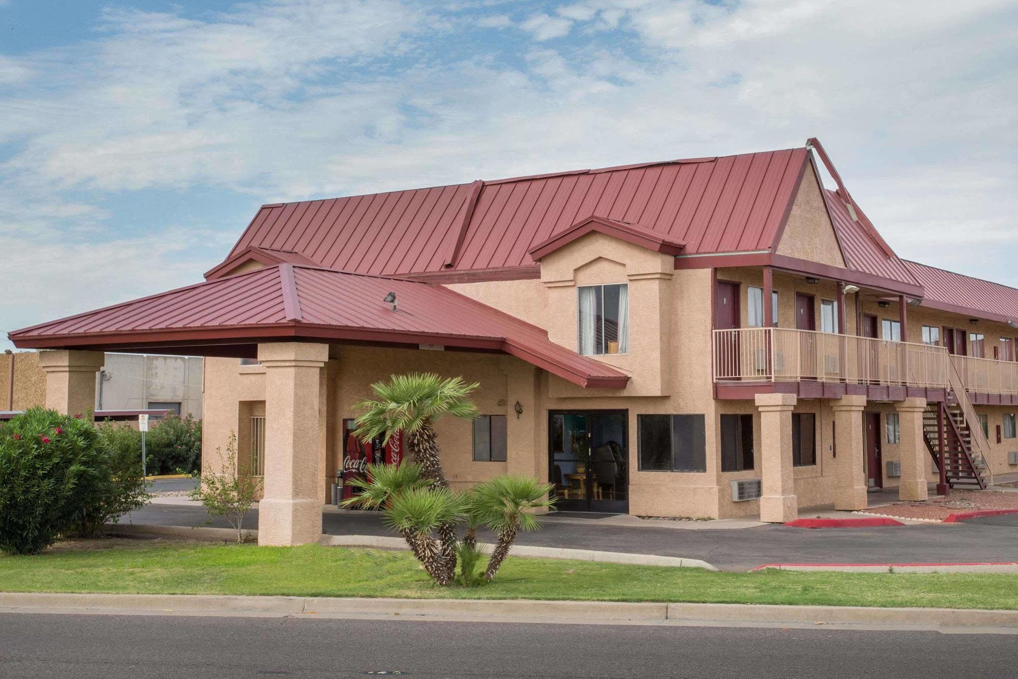 Knights Inn Phoenix At N Black Canyon Hwy Eksteriør billede